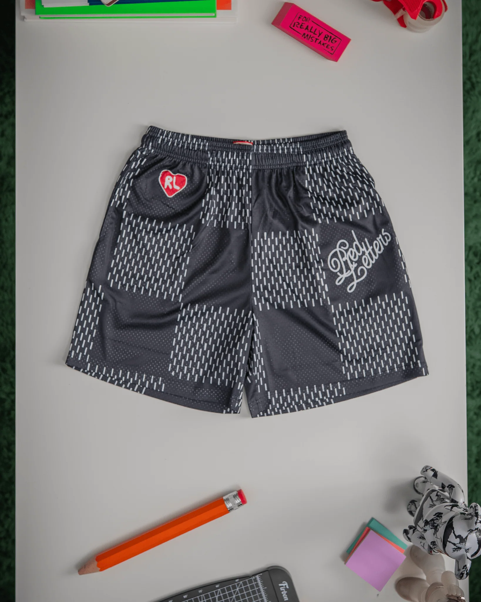 Damier Letters Mesh Shorts - Image 3